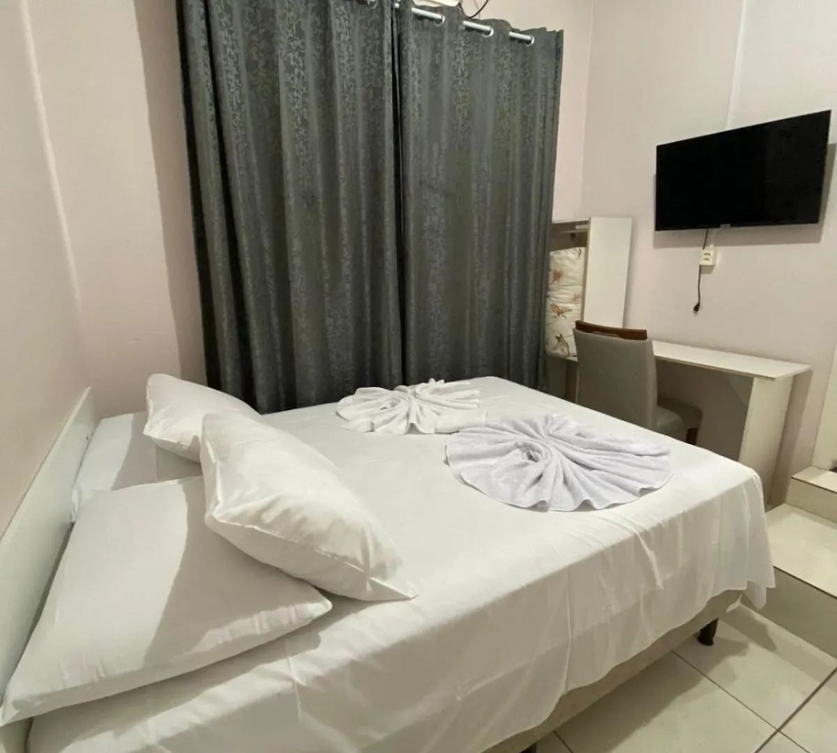 Hotel Ferrari Rio do Sul 0*,  Brasil